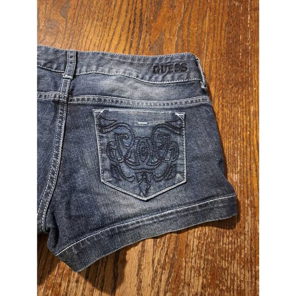 Guess Denim Blue Short Shorts Hot Pants Jeans Womens Waist 28 Pockets Belt Loops - Picture 3 of 3